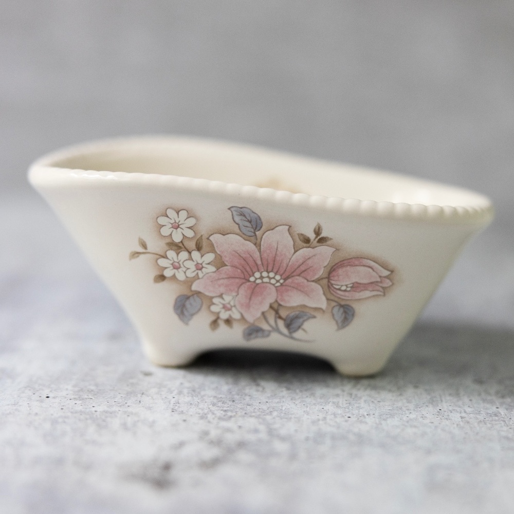 VB Athena made in USA vintage ceramic porcelain bathtub soap dish pink lilies